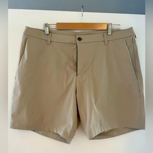 LULULEMON MENS COMMISSION SHORTS SIZE 38